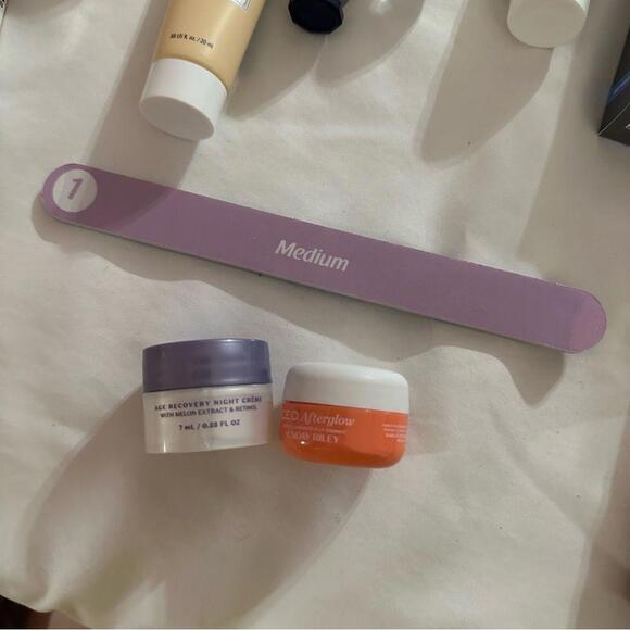 Ultimate Skincare minis travel set - Picture 11 of 12